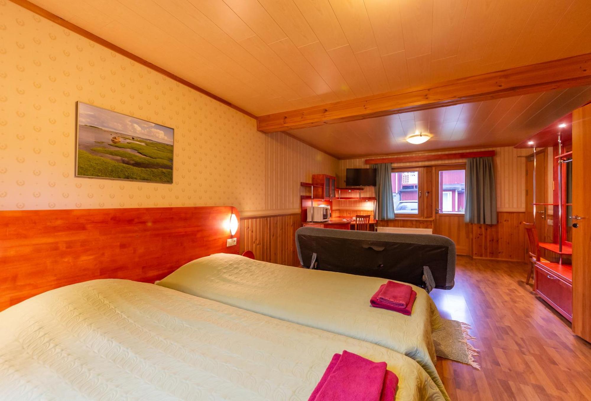 Padu Hotell Kardla Bilik gambar